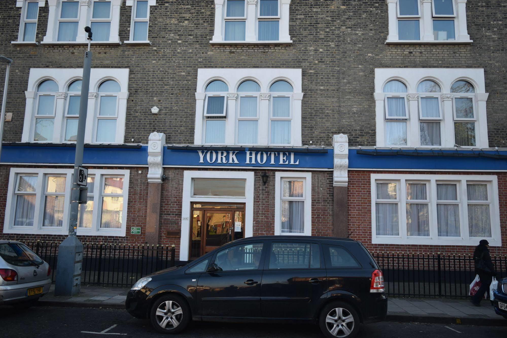 York Hotel Ilford Bagian luar foto